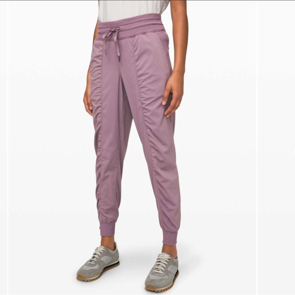 Lululemon Dance Studio Jogger Womens 6 Frosted Mulberry - Picture 1 of 10